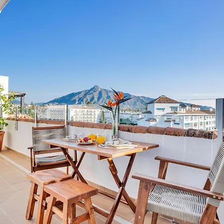 Precioso ático Con Vistas Al Mar Ref. 771 *